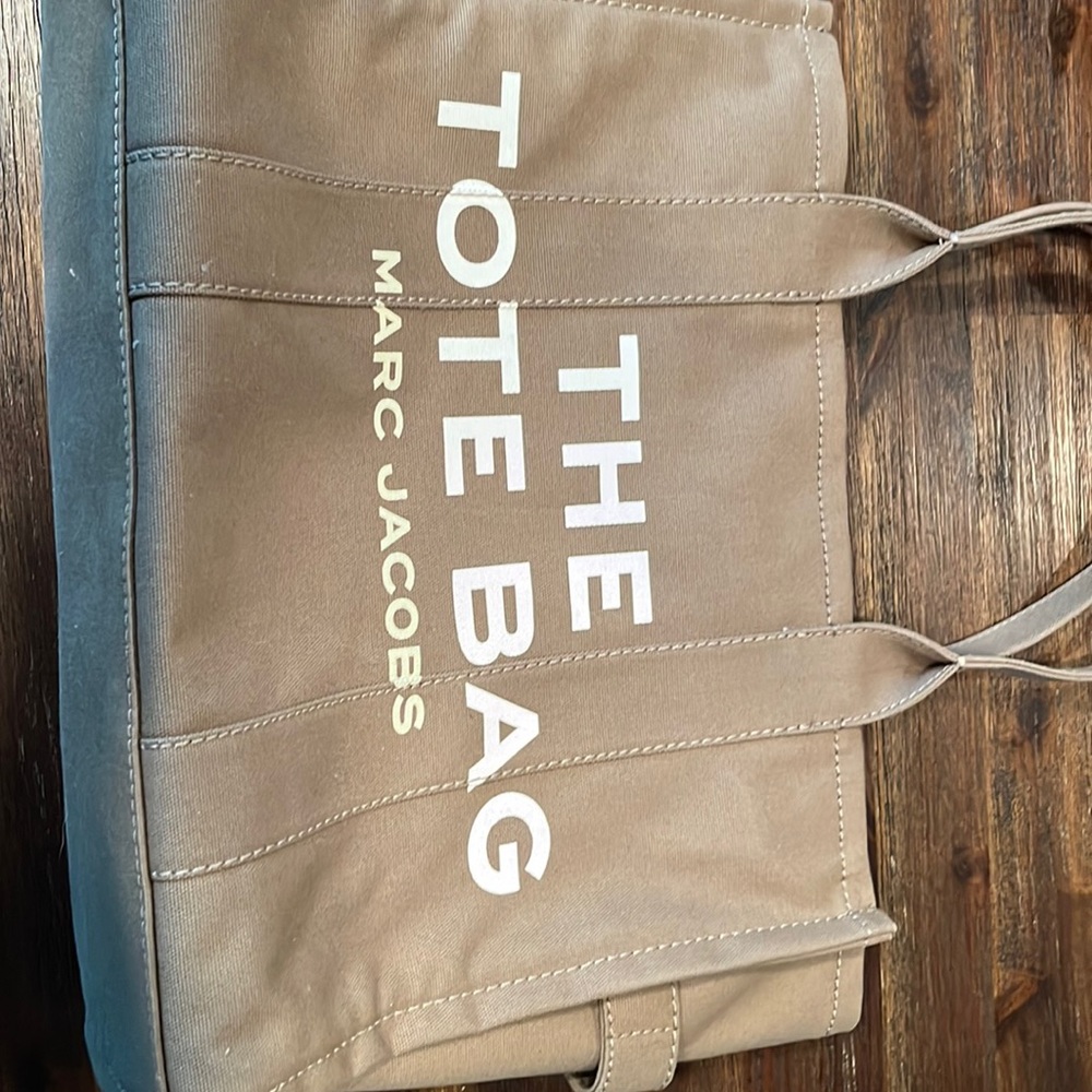 Mark Jacobs the medium tote